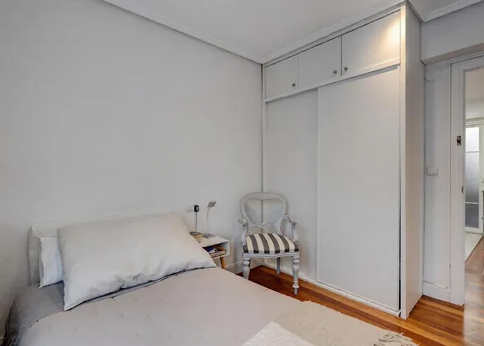 Ondarreta With Independent Entrance