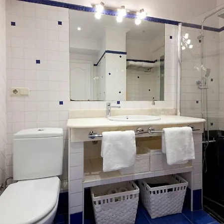 Ondarreta With Independent Entrance * Сан-Себастьян