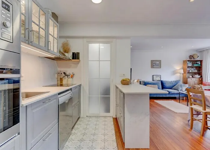 Ondarreta With Independent Entrance San Sebastian